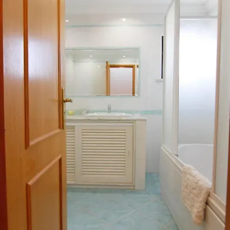 Holiday home Lovelystay - Alto Dos Calicos 2br House With Garden