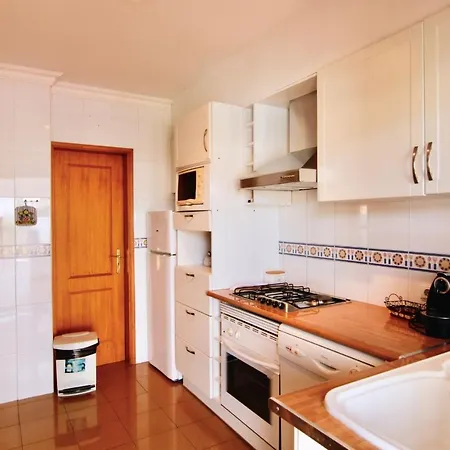 Lovelystay - Alto Dos Calicos 2br House With Garden Holiday home *