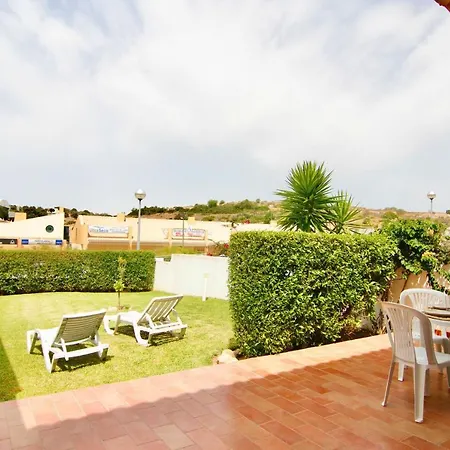 Lovelystay - Alto Dos Calicos 2br House With Garden *