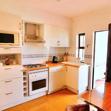 Lovelystay - Alto Dos Calicos 2br House With Garden Ferienhaus Albufeira